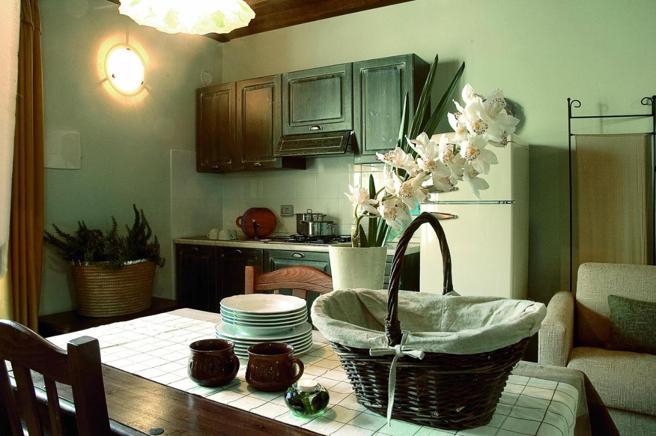 גאמבאסי Agriturismo La Burraia Vicino A San Gimignano מראה חיצוני תמונה