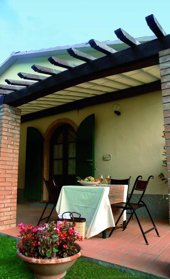 גאמבאסי Agriturismo La Burraia Vicino A San Gimignano מראה חיצוני תמונה