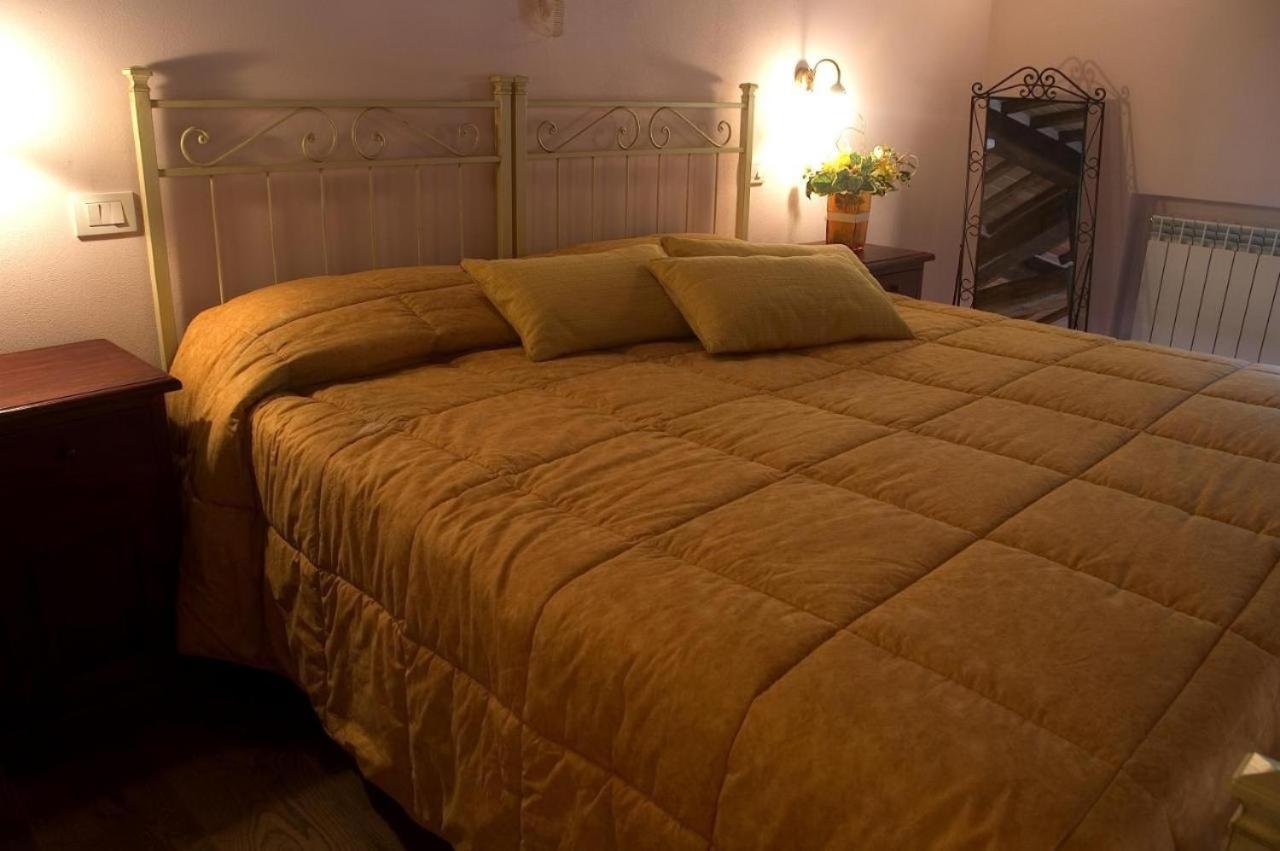 גאמבאסי Agriturismo La Burraia Vicino A San Gimignano מראה חיצוני תמונה